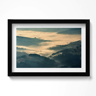 Tablou living cu rama original Peisaj montan cu păduri în ceață