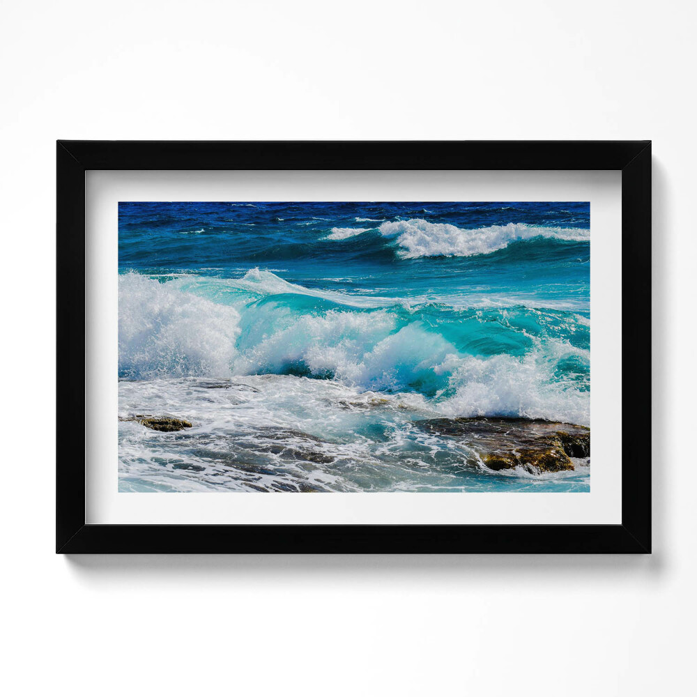 Tablou living cu rama original Valuri de apă albastră a mării