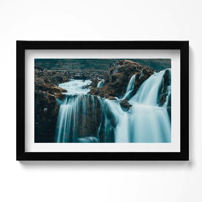 Tablou rama original Fotografie a unei cascade de munte