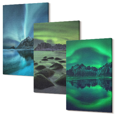 Tablou canvas set triptic Peisaj de iarnă cu aurora boreală și munți