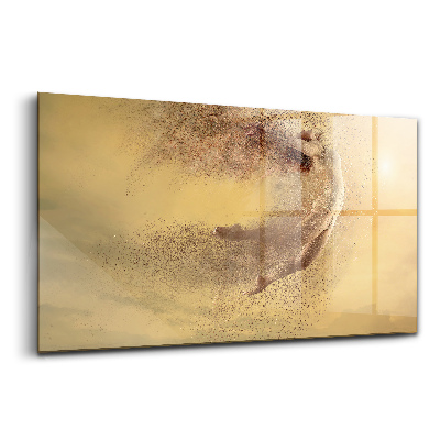 Tablou pe sticlă Femeie într-o poziție dinamică de săritură