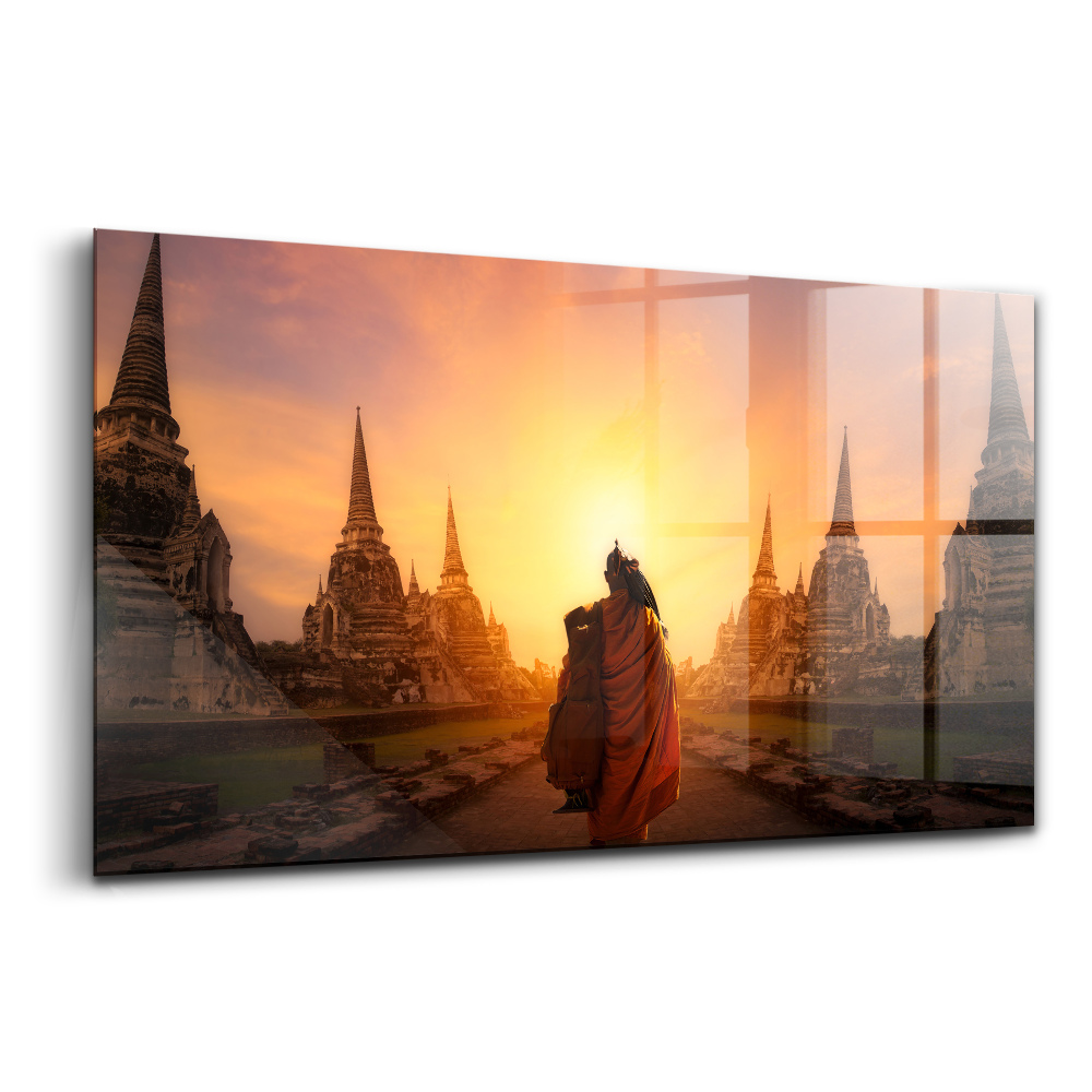 Tablou de sticlă Călugăr la templu mergând