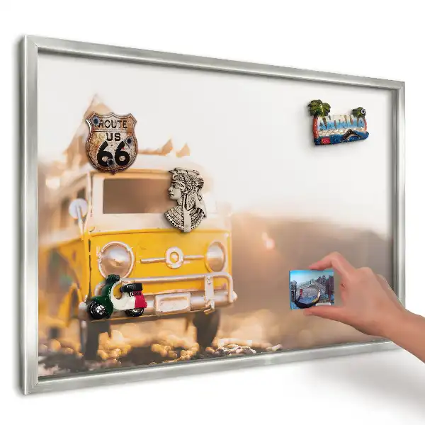 Panou magnetic înrămat Autobuz galben la soare