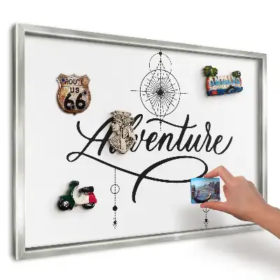 Panou magnetic înrămat cu design geometric și litere elegante