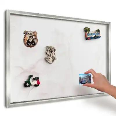 Panou magnetic înrămat cu model de marmură ușoară și subtilă