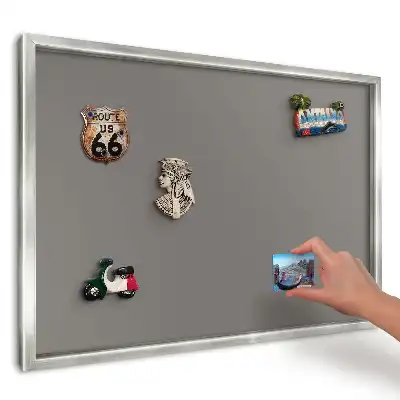 Tablă metalică de perete cu ramă și design monocromatic