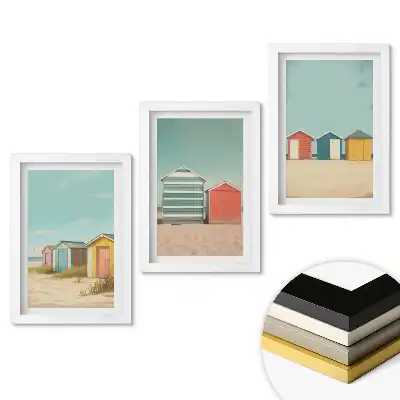 Set tablouri pentru living cu căsuțe colorate pe plajă la soare