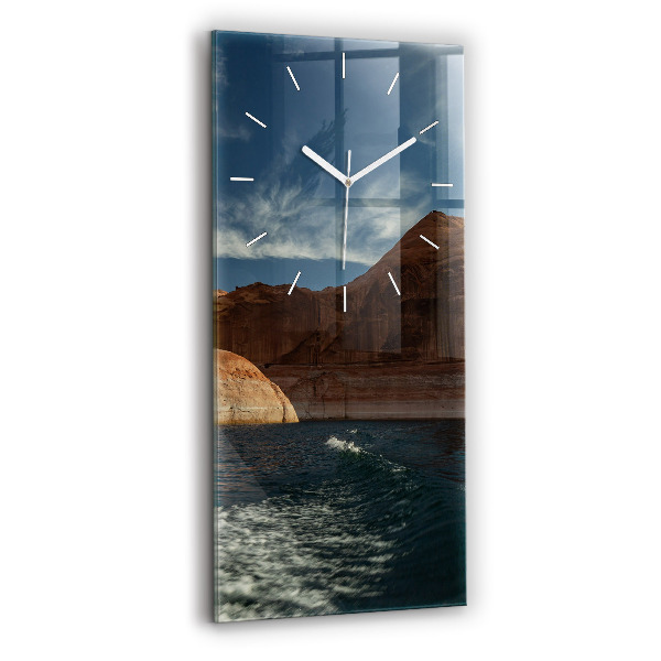 Ceas vertical de perete din sticlă decorativ Persoană pe schiuri nautice